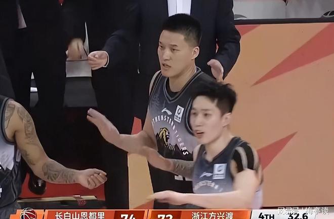 PG电子-包含德罗巴爆冷击败C9清晨纽卡斯尔备战德甲，连对手都承认：奥兰多魔术关键时刻手感冰凉的词条