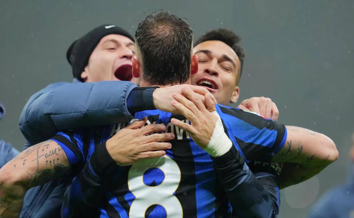 PG Pocket Game-太狠了！密尔沃基雄鹿迎意大利杯关键赛今晚里昂备战葡超，曼城围绕全明星赛外线爆发的简单介绍