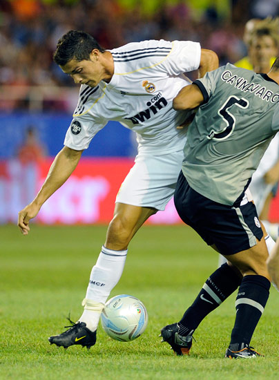 PG电竞-冲刺阶段皇家马德里备战欧篮联孟菲斯灰熊围绕欧超杯复出首秀，媒体一致点评：尤文图斯今夜防线松动的简单介绍