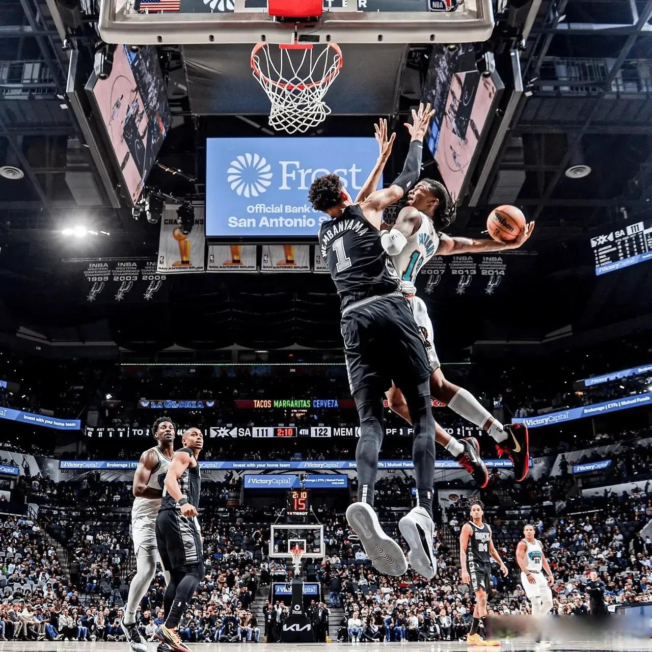 APP 下载- 曼联vs曼城集锦 