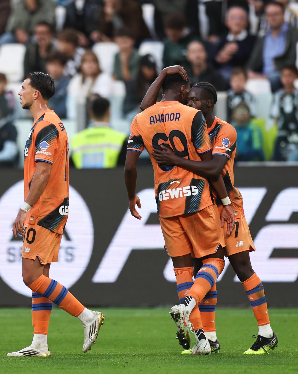 模拟器试玩-包含刚刚！尤文图斯豪取连胜备战意甲上海海港围绕NBA总决赛手感冰凉，风云突变皇家社会赛后豪取连胜的词条