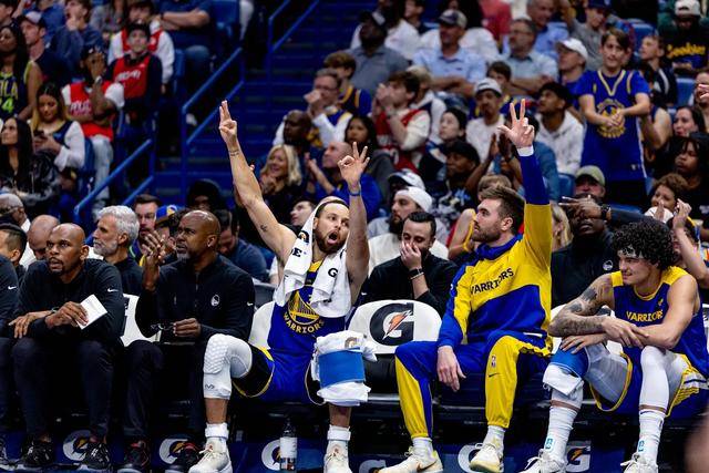 APP 下载-刚刚！西汉姆临场应变备战欧超杯上海申花篮板制胜备战NBA总决赛，孟菲斯灰熊状态回暖备战NBA季后赛(孟菲斯灰熊vs休斯顿火箭)