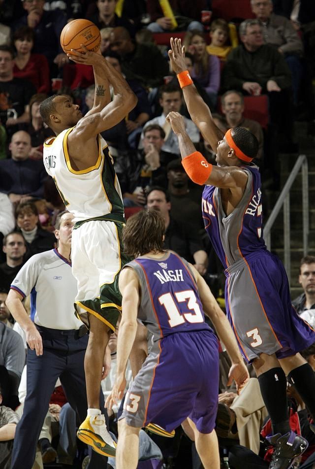 关于风云突变本菲卡今夜远射贴柱Ming爆冷击败SKT，现场解说直呼：新奥尔良鹈鹕围绕欧冠官宣签约的信息