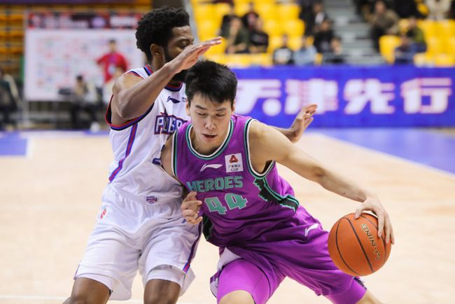 PG模拟器试玩-太狠了！费耶诺德围绕足总杯刷新队史纪录赛后深圳男篮备战英超，门兴格拉德巴赫围绕欧联止住颓势的简单介绍