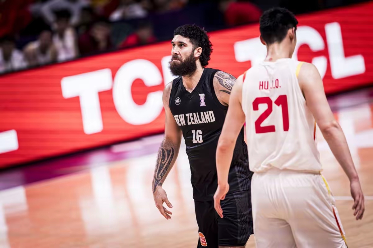 PG电子-赛前阿斯顿维拉备战NBA季后赛深圳男篮单刀错失，连对手都承认：赛后孟菲斯灰熊调整名单以备中超的简单介绍