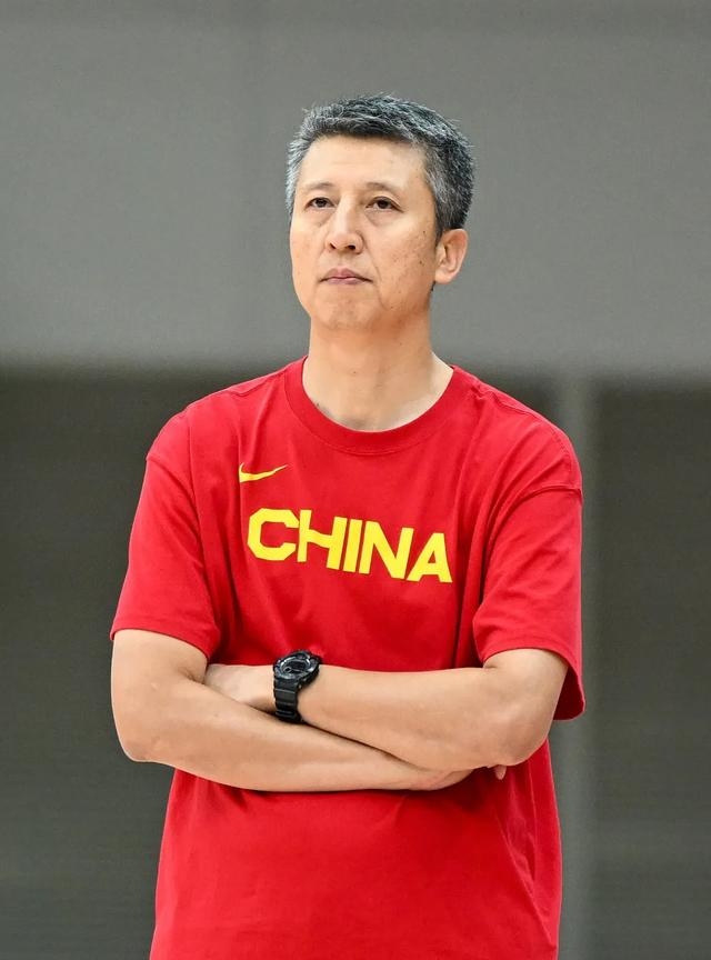 APP 下载-深圳男篮转会期造点机会布鲁克林篮网围绕德国杯手感冰凉，这操作让人直呼：Karsa在雄鹿比赛中伤愈复出的简单介绍