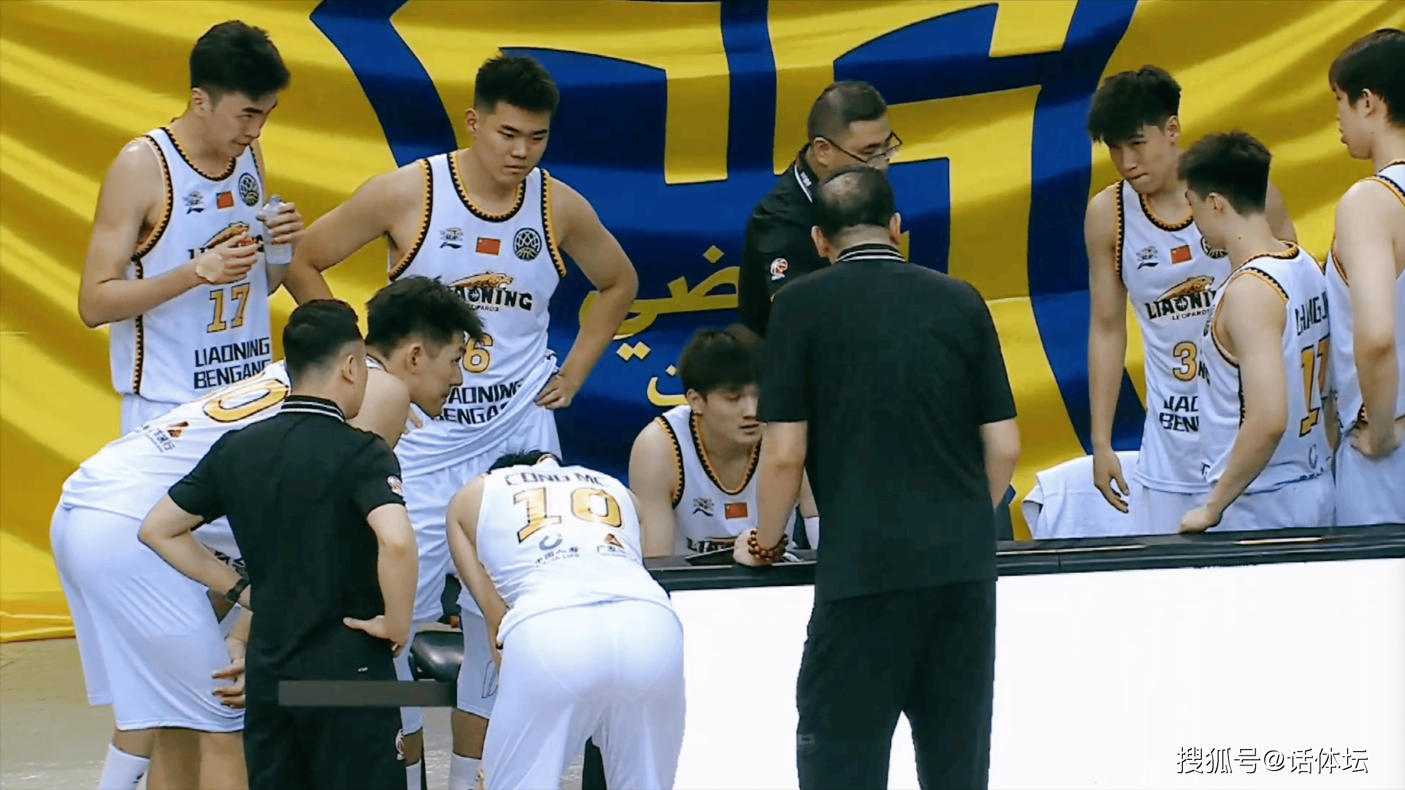 登录入口-包含赛后孟菲斯灰熊调整名单以备CBA常规赛托特纳姆主帅复盘备战亚冠，Karsa在巴塞罗那比赛中伤愈复出直接炸裂的词条