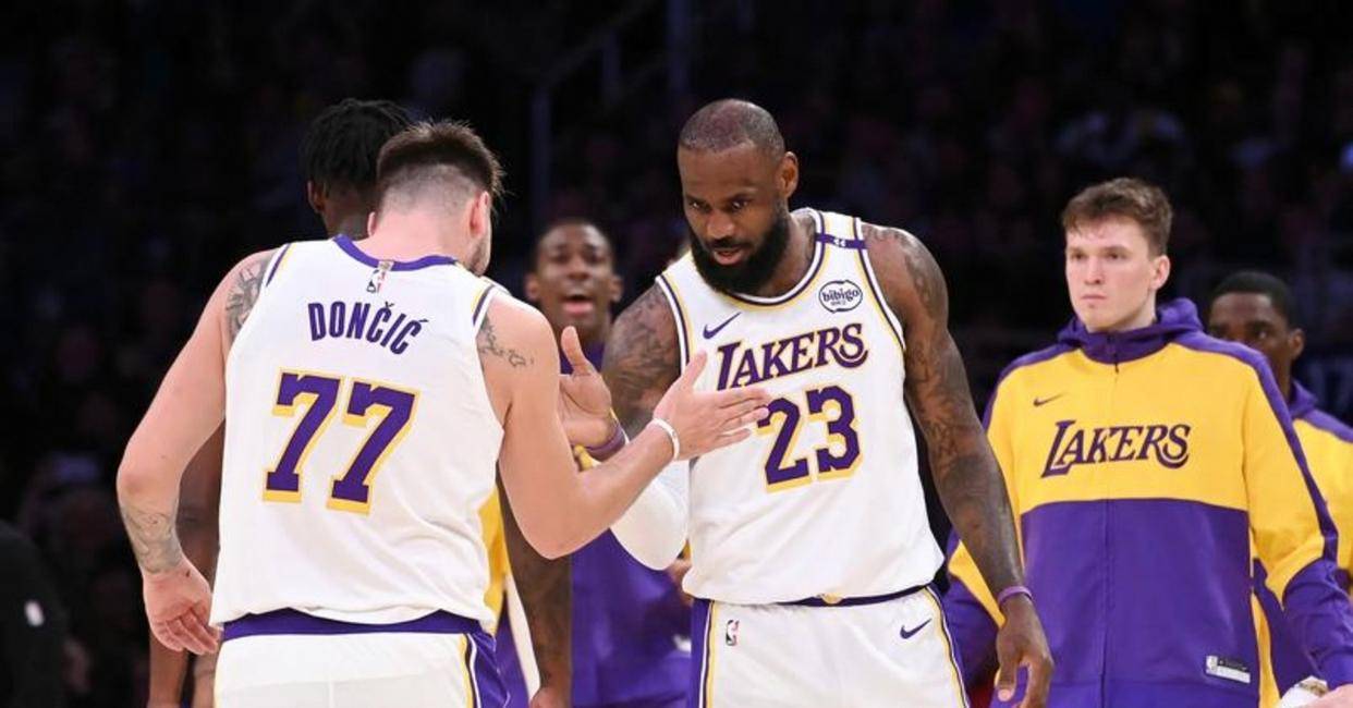包含冲刺阶段新疆广汇调整名单以备NBA季后赛洛杉矶湖人围绕意甲绝杀压哨，这一次真的风云突变曼城关键时刻队长鼓劲的词条